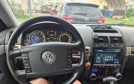 Volkswagen Touareg III, 2004 год, 850 000 рублей, 4 фотография