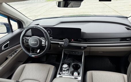 KIA Carnival, 2024 год, 3 600 000 рублей, 16 фотография