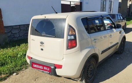 KIA Soul I рестайлинг, 2011 год, 730 000 рублей, 2 фотография