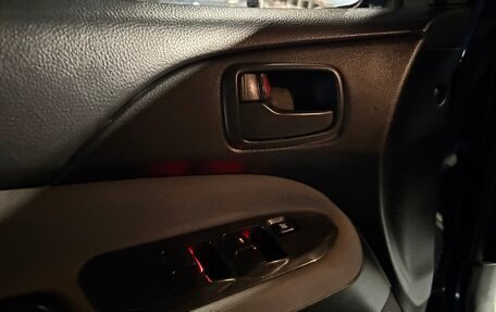 Mitsubishi Lancer IX, 2004 год, 250 000 рублей, 10 фотография