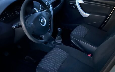 Renault Logan I, 2013 год, 330 000 рублей, 2 фотография
