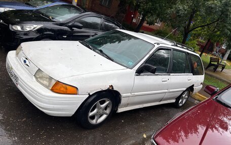 Ford Escort (North America) II, 1992 год, 70 000 рублей, 2 фотография