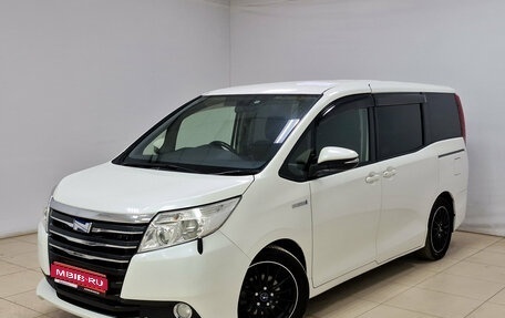 Toyota Noah III, 2014 год, 1 595 000 рублей, 1 фотография