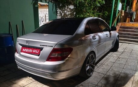 Mercedes-Benz C-Класс, 2008 год, 1 100 000 рублей, 2 фотография