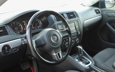 Volkswagen Jetta VI, 2012 год, 899 000 рублей, 9 фотография