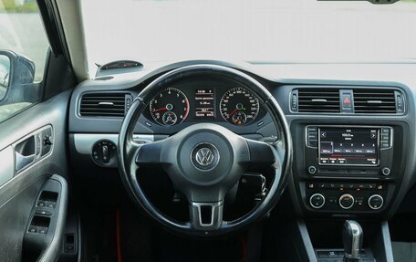 Volkswagen Jetta VI, 2012 год, 899 000 рублей, 16 фотография