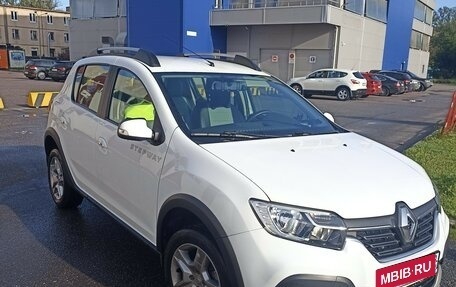 Renault Sandero II рестайлинг, 2018 год, 1 200 000 рублей, 2 фотография