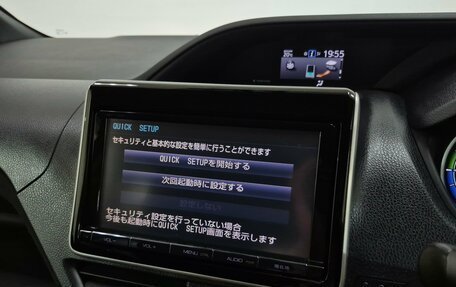 Toyota Noah III, 2014 год, 1 595 000 рублей, 22 фотография