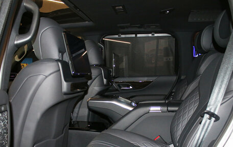 Lexus LX, 2022 год, 16 000 000 рублей, 13 фотография