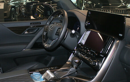 Lexus LX, 2022 год, 16 000 000 рублей, 17 фотография