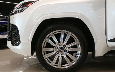Lexus LX, 2022 год, 16 000 000 рублей, 26 фотография
