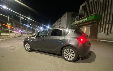 Opel Astra J, 2011 год, 600 000 рублей, 3 фотография