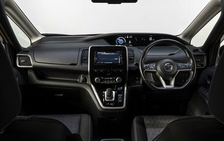 Nissan Serena IV, 2018 год, 2 259 000 рублей, 20 фотография