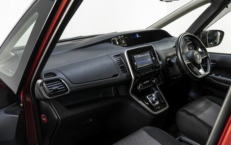 Nissan Serena IV, 2018 год, 2 259 000 рублей, 18 фотография