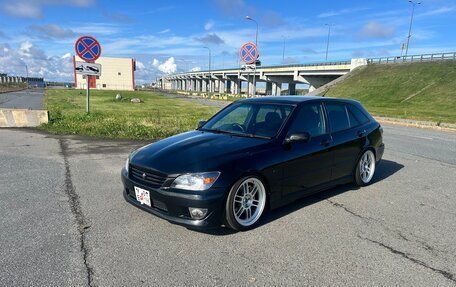 Toyota Altezza, 2002 год, 1 000 000 рублей, 4 фотография