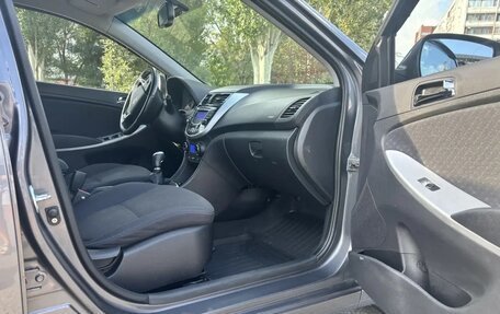 Hyundai Solaris II рестайлинг, 2012 год, 780 000 рублей, 11 фотография