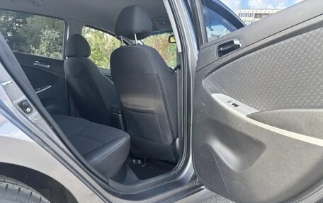 Hyundai Solaris II рестайлинг, 2012 год, 780 000 рублей, 10 фотография