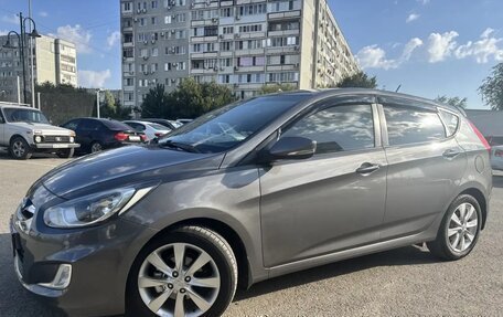 Hyundai Solaris II рестайлинг, 2012 год, 780 000 рублей, 9 фотография