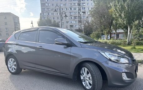 Hyundai Solaris II рестайлинг, 2012 год, 780 000 рублей, 3 фотография