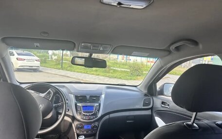 Hyundai Solaris II рестайлинг, 2012 год, 780 000 рублей, 17 фотография