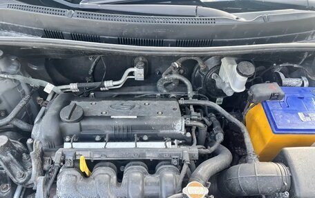 Hyundai Solaris II рестайлинг, 2012 год, 780 000 рублей, 25 фотография