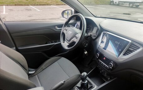 Hyundai Solaris II рестайлинг, 2019 год, 1 049 000 рублей, 14 фотография