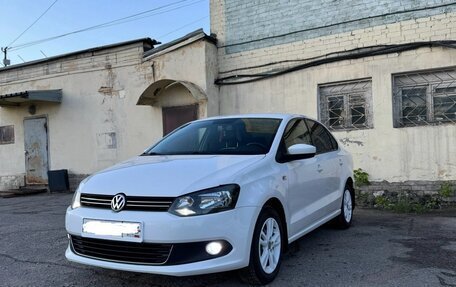 Volkswagen Polo VI (EU Market), 2012 год, 900 000 рублей, 3 фотография