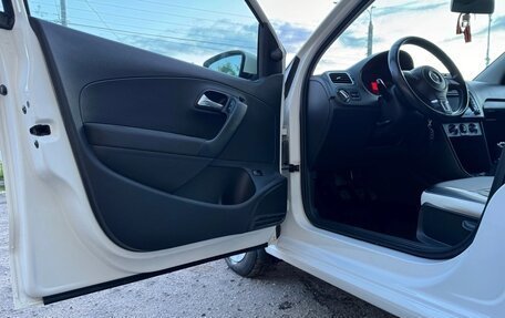 Volkswagen Polo VI (EU Market), 2012 год, 900 000 рублей, 8 фотография