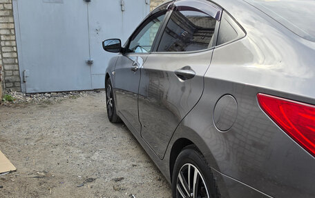 Hyundai Solaris II рестайлинг, 2011 год, 812 000 рублей, 10 фотография