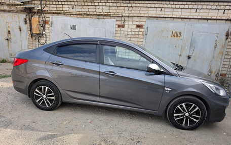 Hyundai Solaris II рестайлинг, 2011 год, 812 000 рублей, 8 фотография