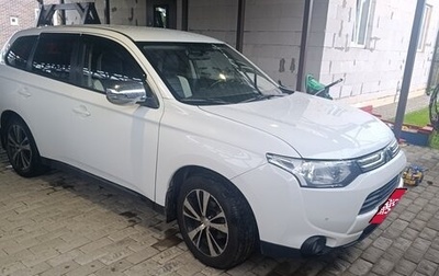 Mitsubishi Outlander III рестайлинг 3, 2012 год, 900 000 рублей, 1 фотография
