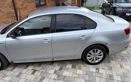 Volkswagen Jetta VI, 2013 год, 750 000 рублей, 4 фотография