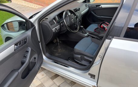 Volkswagen Jetta VI, 2013 год, 750 000 рублей, 7 фотография