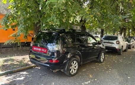 Mitsubishi Outlander III рестайлинг 3, 2008 год, 890 000 рублей, 2 фотография