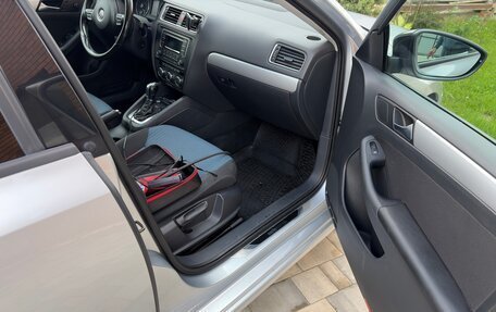 Volkswagen Jetta VI, 2013 год, 750 000 рублей, 8 фотография