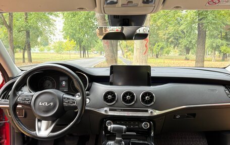 KIA Stinger I, 2021 год, 2 499 999 рублей, 18 фотография
