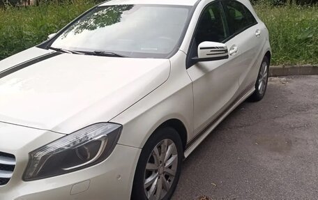 Mercedes-Benz A-Класс, 2014 год, 1 300 000 рублей, 3 фотография
