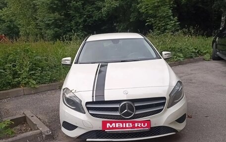 Mercedes-Benz A-Класс, 2014 год, 1 300 000 рублей, 4 фотография