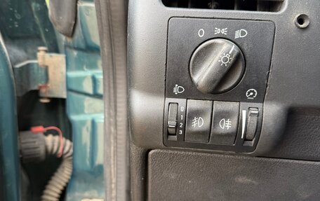 Opel Zafira A рестайлинг, 2002 год, 450 000 рублей, 40 фотография