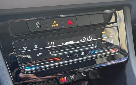 Volkswagen Jetta VII, 2024 год, 2 094 000 рублей, 11 фотография