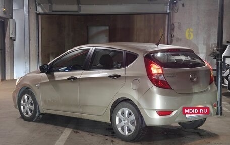 Hyundai Solaris II рестайлинг, 2013 год, 849 000 рублей, 2 фотография