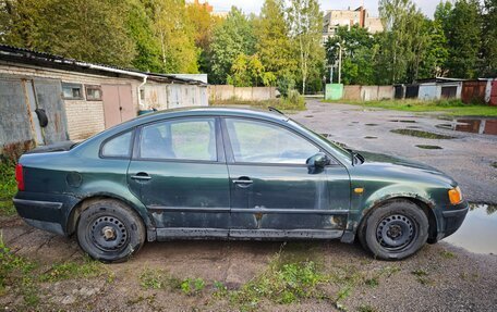 Volkswagen Passat B5+ рестайлинг, 1997 год, 125 000 рублей, 2 фотография