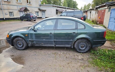 Volkswagen Passat B5+ рестайлинг, 1997 год, 125 000 рублей, 3 фотография