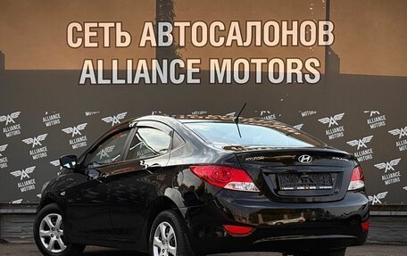 Hyundai Solaris II рестайлинг, 2012 год, 750 000 рублей, 5 фотография