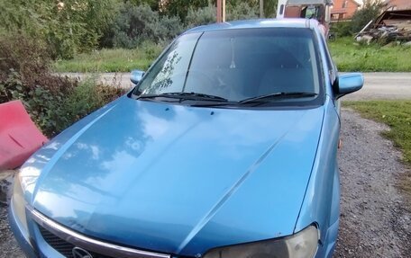 Mazda Familia, 2000 год, 300 000 рублей, 1 фотография