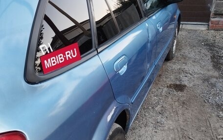 Mazda Familia, 2000 год, 300 000 рублей, 7 фотография