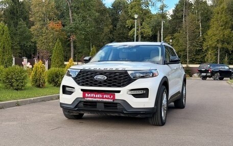 Ford Explorer VI, 2021 год, 4 600 000 рублей, 3 фотография