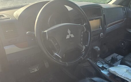 Mitsubishi Pajero IV, 2006 год, 650 000 рублей, 5 фотография