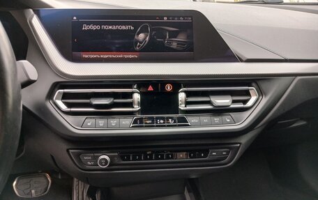 BMW 2 серия F44, 2021 год, 2 950 000 рублей, 15 фотография