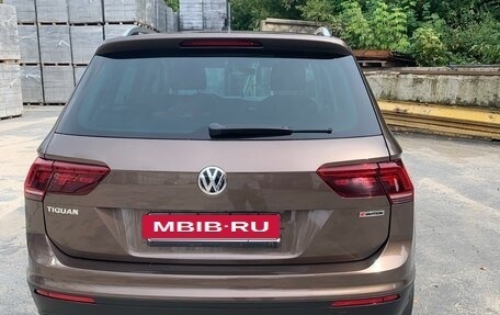 Volkswagen Tiguan II, 2019 год, 4 000 000 рублей, 2 фотография